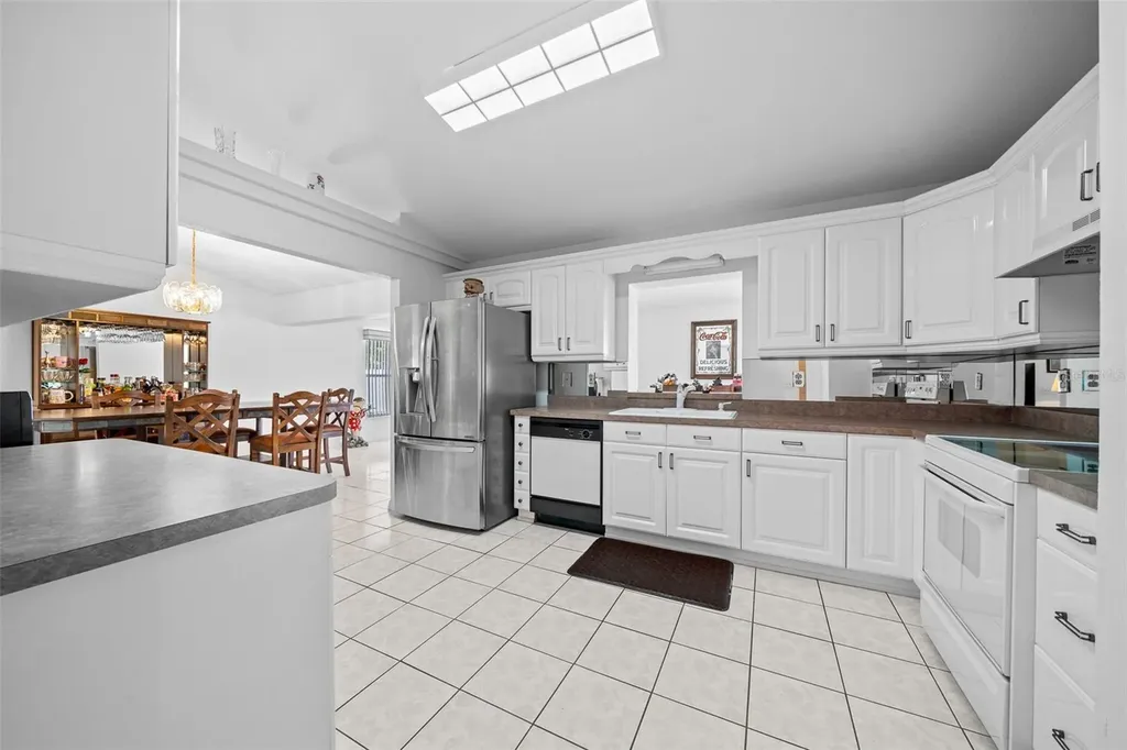 13027 NE 7th Loop Silver Springs FL 34488
