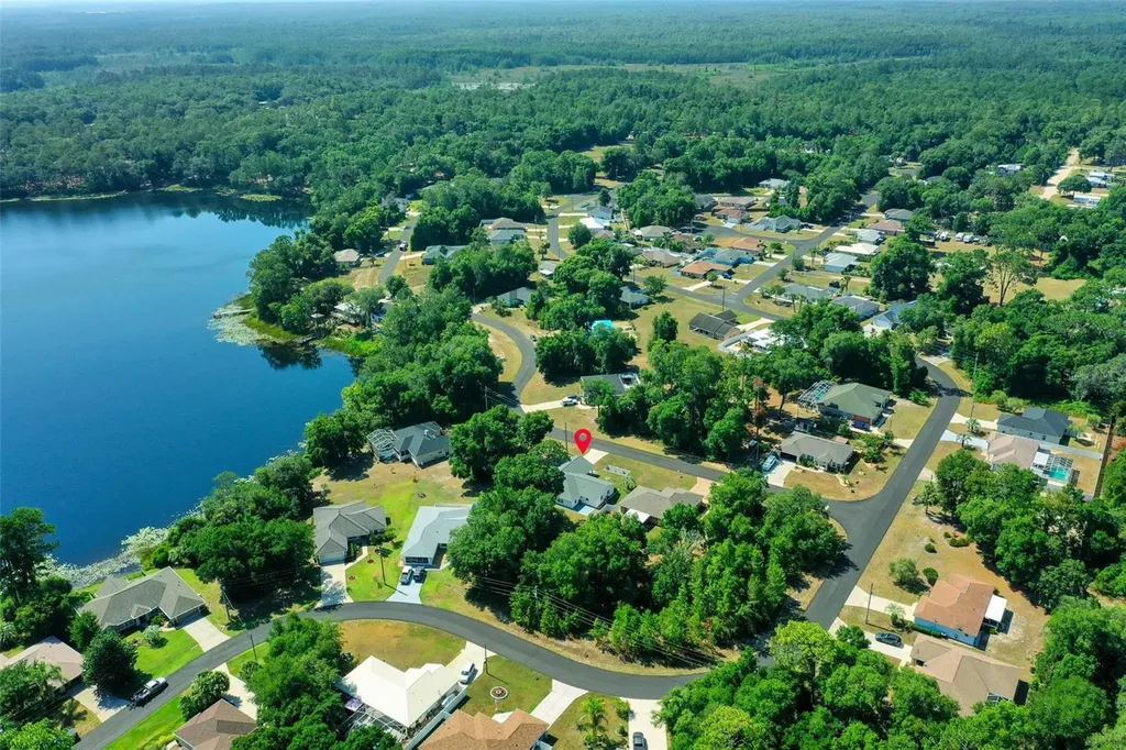 13027 NE 7th Loop Silver Springs FL 34488