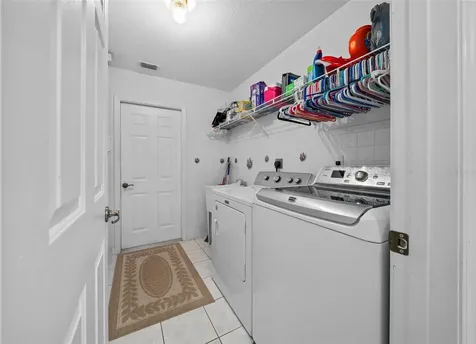 13027 NE 7th Loop Silver Springs FL 34488