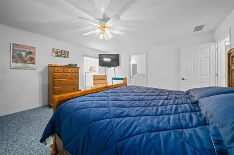 13027 NE 7th Loop Silver Springs FL 34488