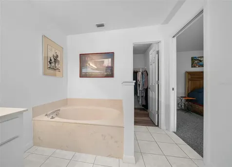 13027 NE 7th Loop Silver Springs FL 34488