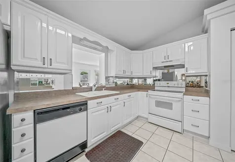 13027 NE 7th Loop Silver Springs FL 34488