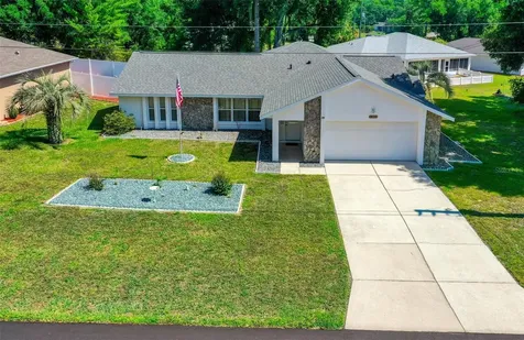 13027 NE 7th Loop Silver Springs FL 34488