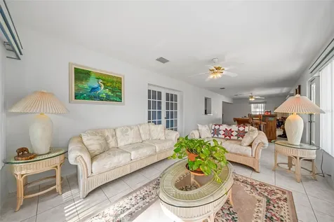 13027 NE 7th Loop Silver Springs FL 34488