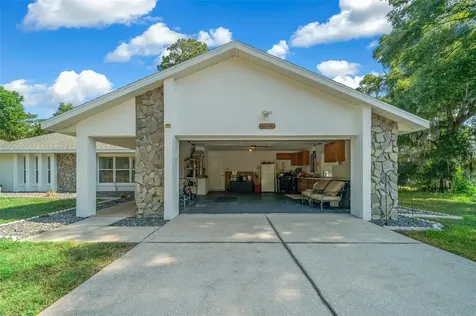 13027 NE 7th Loop Silver Springs FL 34488