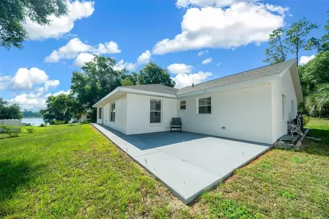 13027 NE 7th Loop Silver Springs FL 34488