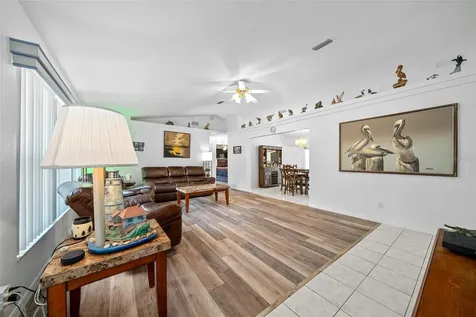 13027 NE 7th Loop Silver Springs FL 34488
