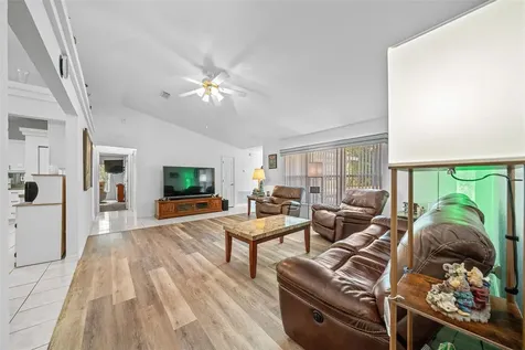 13027 NE 7th Loop Silver Springs FL 34488