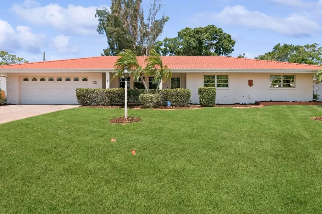 3300 Duncan Avenue Sarasota FL 34239