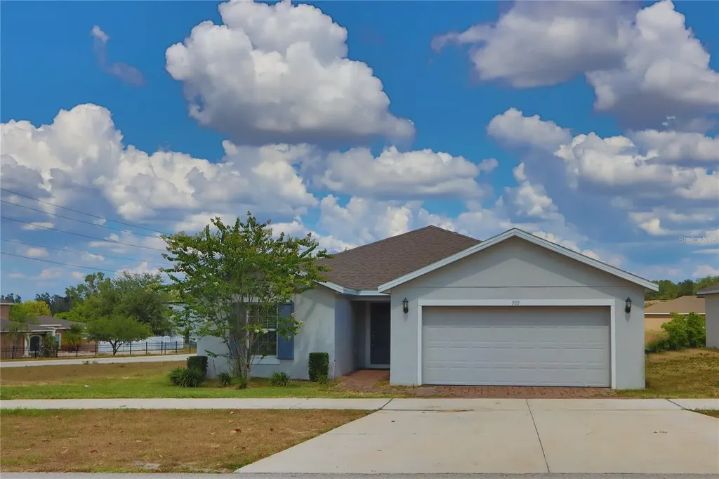 905 Lucerne Loop Road NE Winter Haven FL 33881