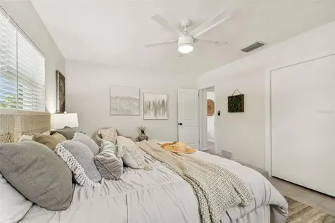 7664 115th Street Seminole FL 33772