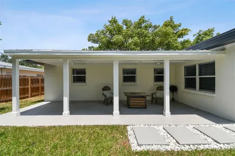 7664 115th Street Seminole FL 33772