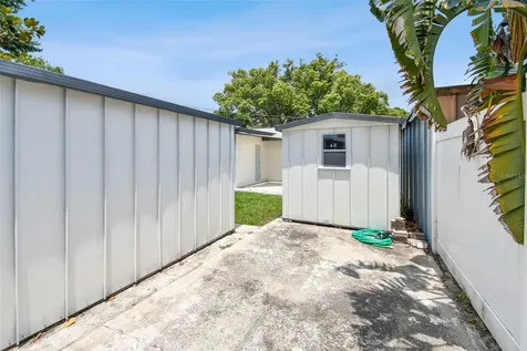 7664 115th Street Seminole FL 33772