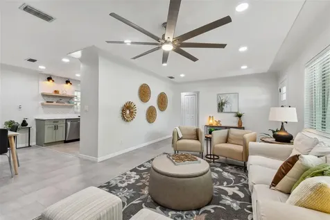 7664 115th Street Seminole FL 33772