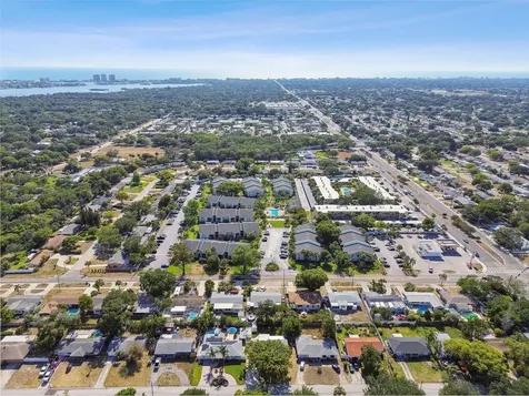 7664 115th Street Seminole FL 33772