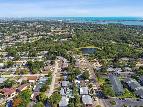 7664 115th Street Seminole FL 33772