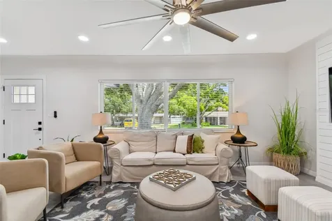 7664 115th Street Seminole FL 33772