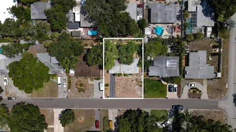 7326 12th Avenue N St Petersburg FL 33710