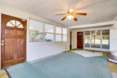 7326 12th Avenue N St Petersburg FL 33710