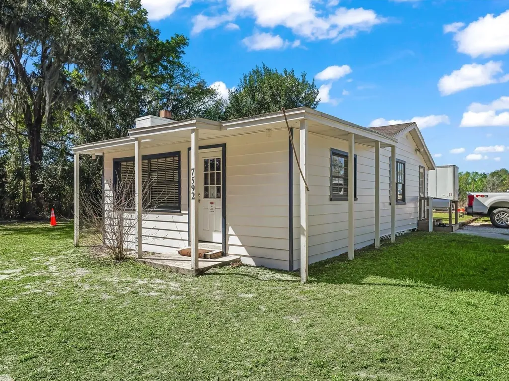 7592 Cr 225 Wildwood FL 34785