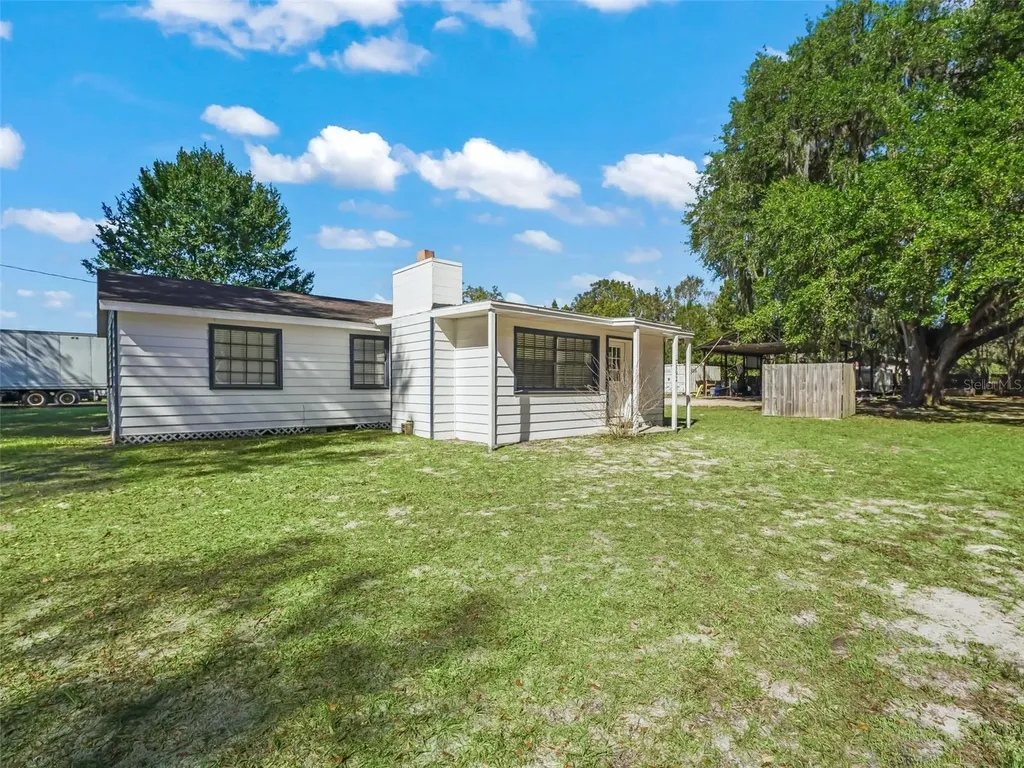 7592 Cr 225 Wildwood FL 34785