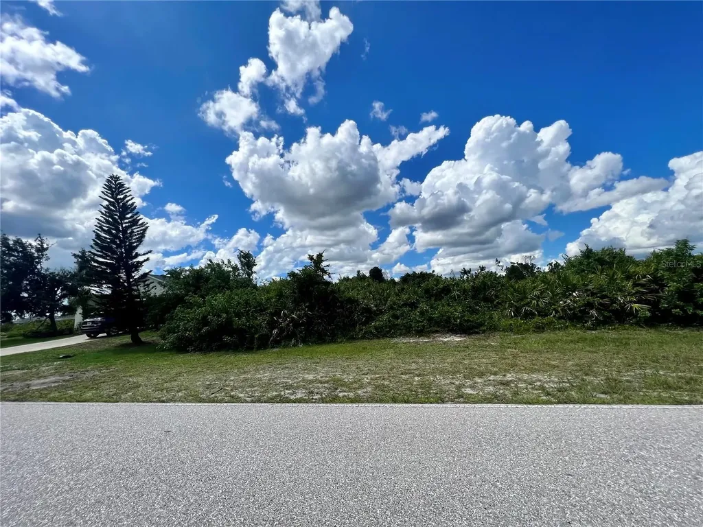 13240 Foresman Boulevard Port Charlotte FL 33981