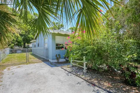 2530 Kingston Street S St Petersburg FL 33711