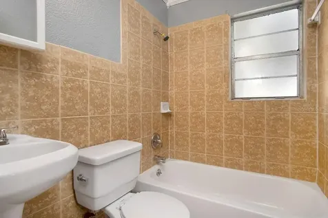 2530 Kingston Street S St Petersburg FL 33711