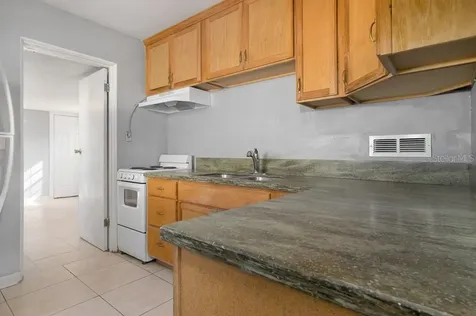 2530 Kingston Street S St Petersburg FL 33711