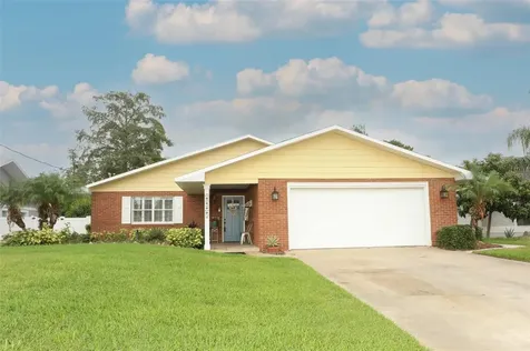 26625 W Cove Drive Tavares FL 32778