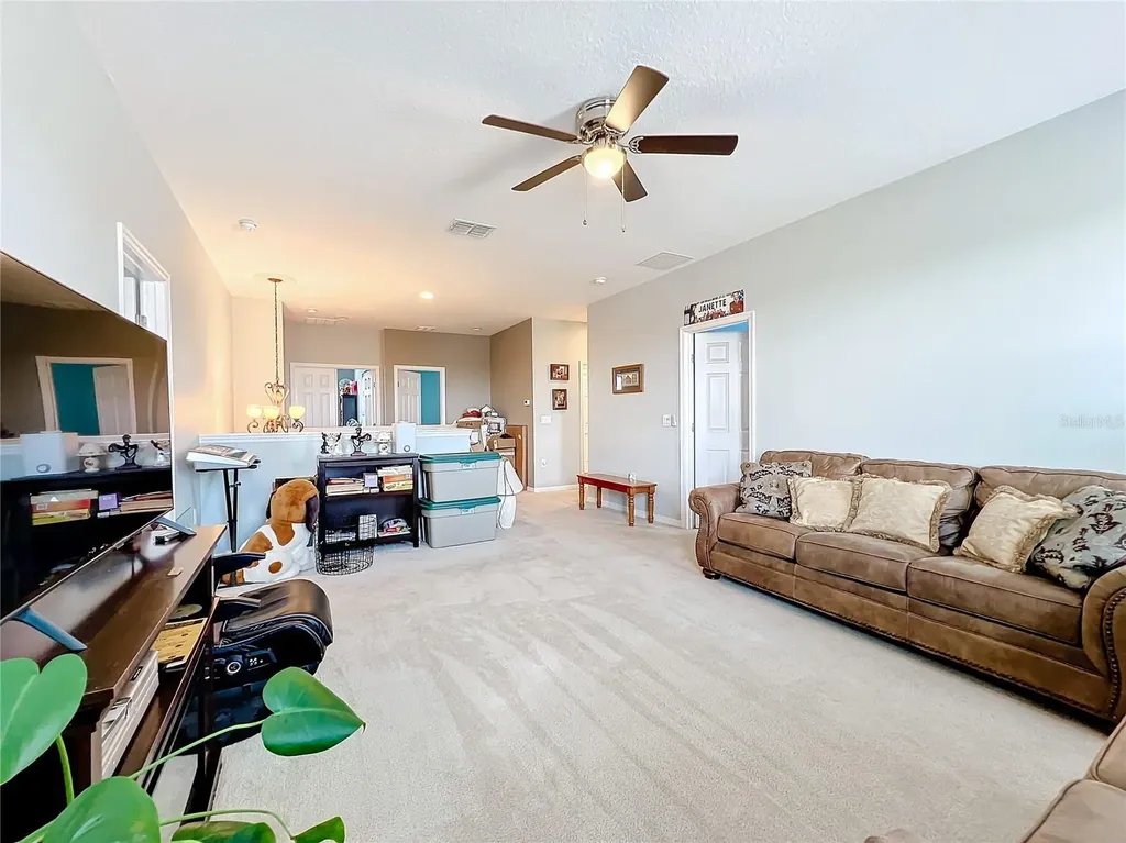 172 Seville Drive Davenport FL 33837
