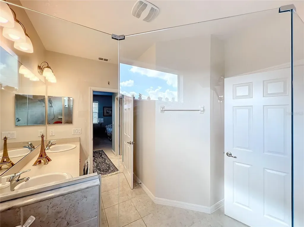 172 Seville Drive Davenport FL 33837