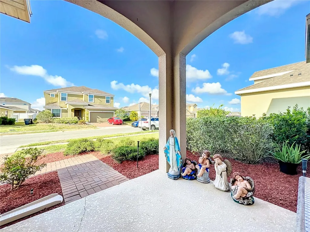 172 Seville Drive Davenport FL 33837