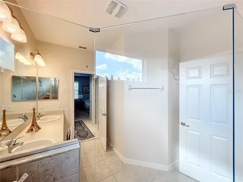 172 Seville Drive Davenport FL 33837