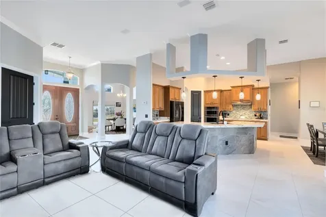 18434 Robertson Street Orlando FL 32833