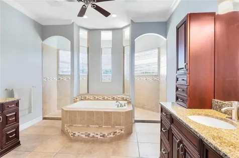 18434 Robertson Street Orlando FL 32833