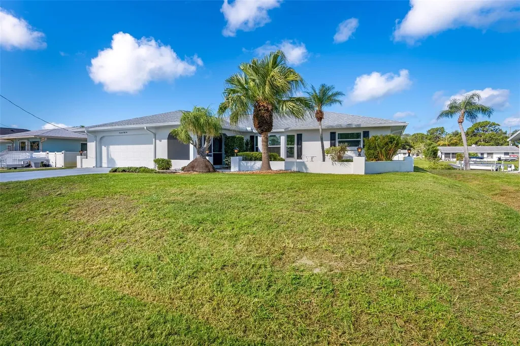 1952 Greenlawn Drive Englewood FL 34223
