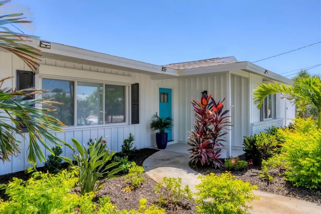 10305 Sandpiper Road W Bradenton FL 34209
