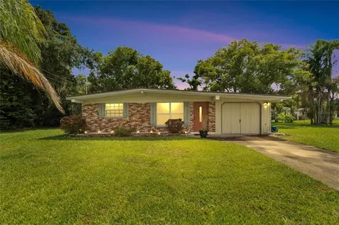 2307 N Gordon Street Plant City FL 33563