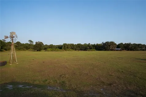 1980 Lake Buffum Road E Fort Meade FL 33841