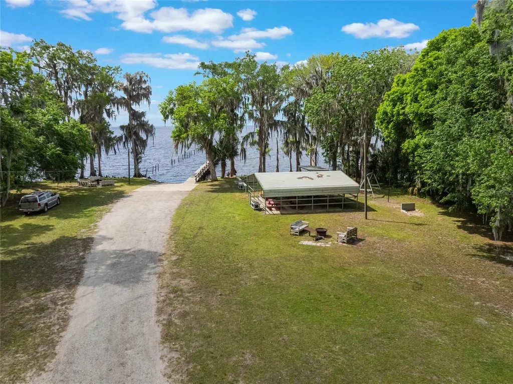 515 Gardenia Avenue Georgetown FL 32139