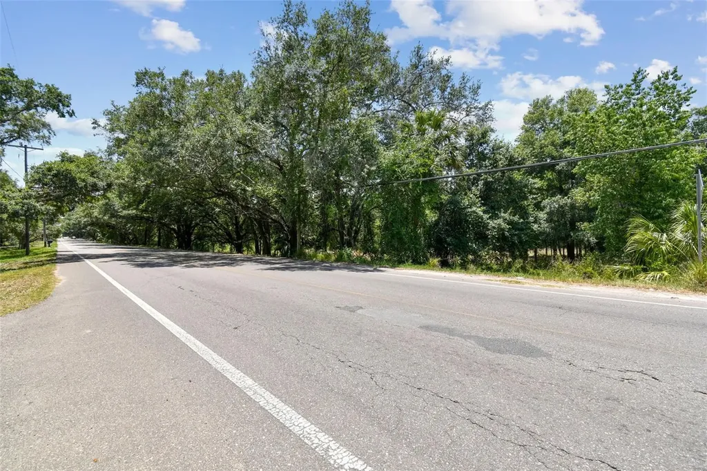 10413 Main Street Thonotosassa FL 33592