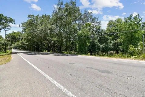 10413 Main Street Thonotosassa FL 33592
