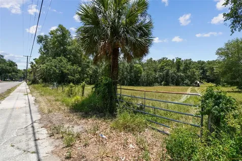 10413 Main Street Thonotosassa FL 33592