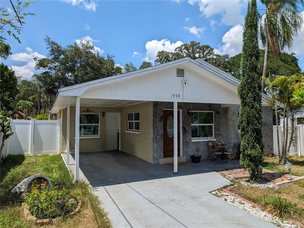 1908 E Poinsettia Avenue Tampa FL 33612