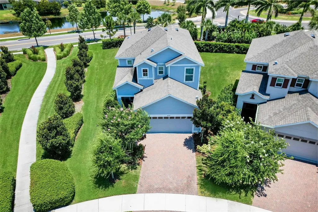 6151 Voyagers Place Apollo Beach FL 33572