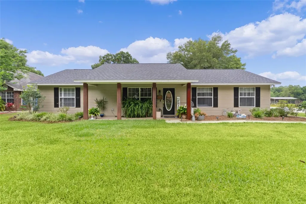 352 Carriage Lane Lady Lake FL 32159