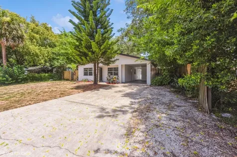 1637 Carmen Avenue Daytona Beach FL 32117