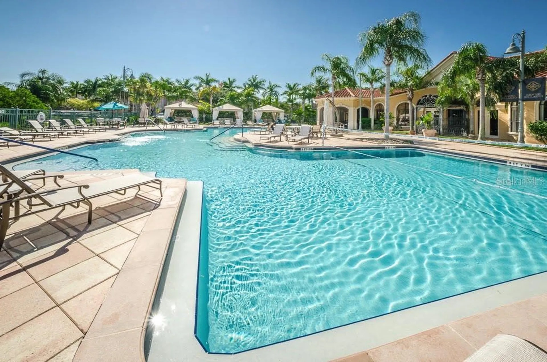 2746 Via Tivoli Clearwater FL 33764