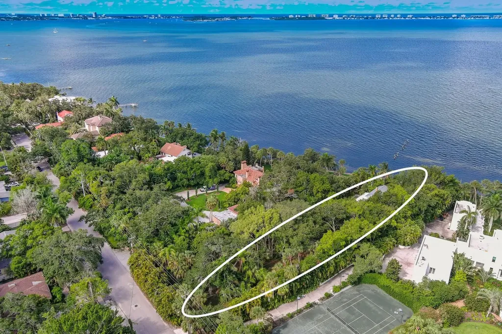 3301 Bay Shore Road Sarasota FL 34234